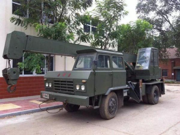 鄄城县吊车电话_大中小吨位吊车出租电话
